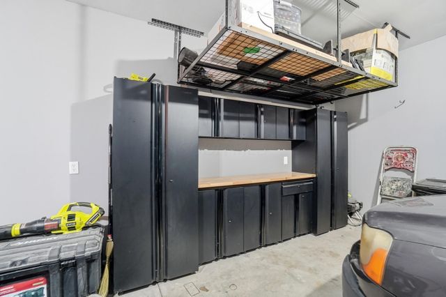 624 Aberfelda Drive, Springfield, OH 45504