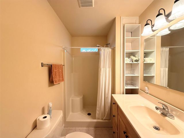 194 28th St, Woodville, TX 75979