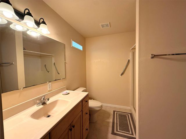 194 28th St, Woodville, TX 75979