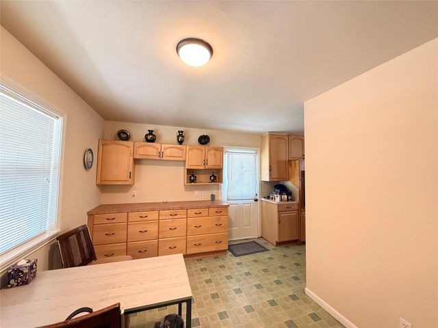 194 28th St, Woodville, TX 75979