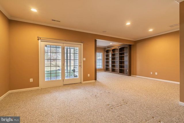 43388 FRENCHMANS CREEK TER, Ashburn, VA 20147