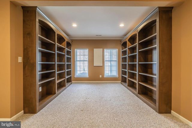 43388 FRENCHMANS CREEK TER, Ashburn, VA 20147