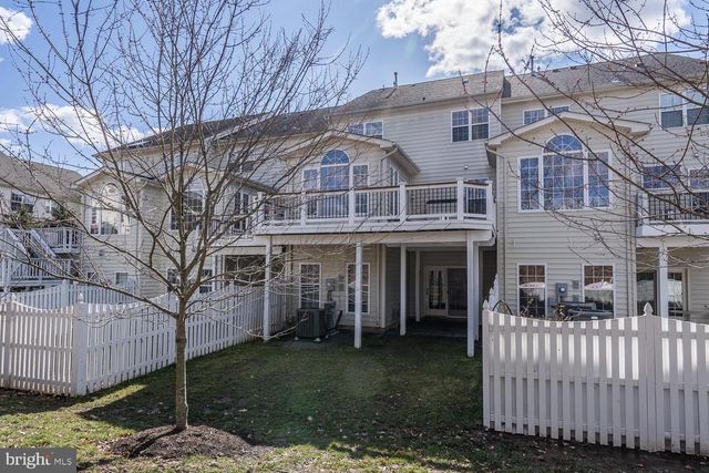 43388 FRENCHMANS CREEK TER, Ashburn, VA 20147