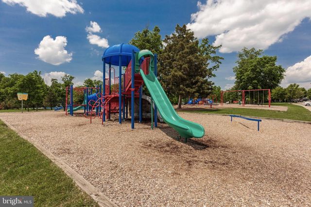 43388 FRENCHMANS CREEK TER, Ashburn, VA 20147