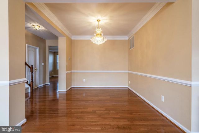 43388 FRENCHMANS CREEK TER, Ashburn, VA 20147