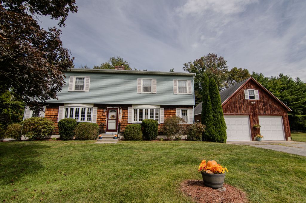 462 Wauregan Road, Brooklyn, CT 06234