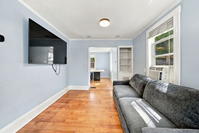 6 Clifton, Saugus, MA 01906