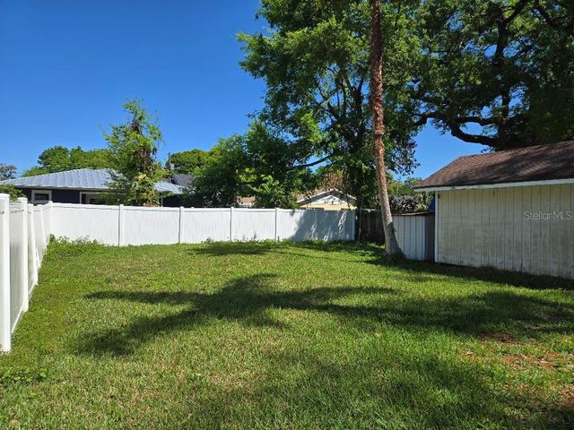 819 W PLYMOUTH STREET, Tampa, FL 33603