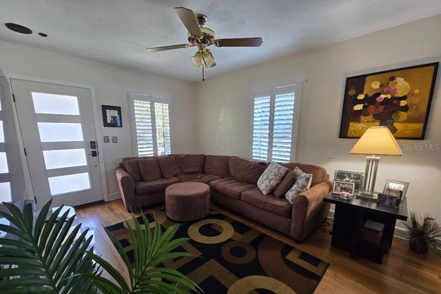 819 W PLYMOUTH STREET, Tampa, FL 33603