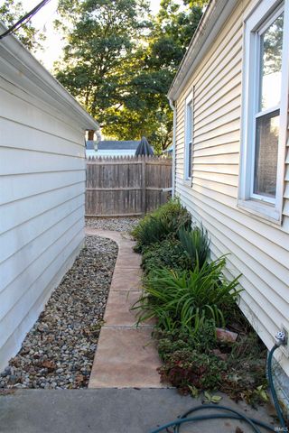 26170 Lake Drive, Elkhart, IN 46514