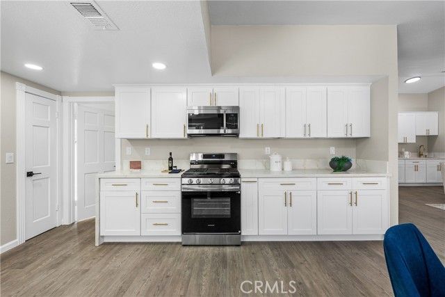 43012 Montemarte Court, Lancaster, CA 93536