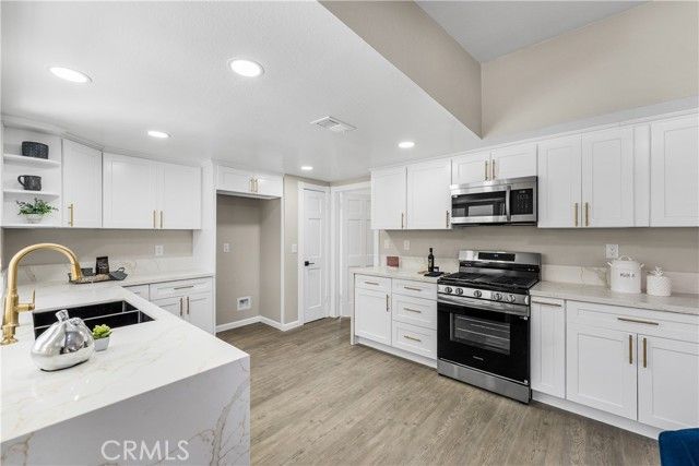 43012 Montemarte Court, Lancaster, CA 93536