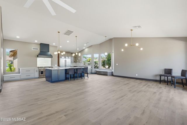 36451 S Stoney Flower Drive, Tucson, AZ 85739