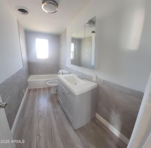2102 N 26TH Place, Phoenix, AZ 85008