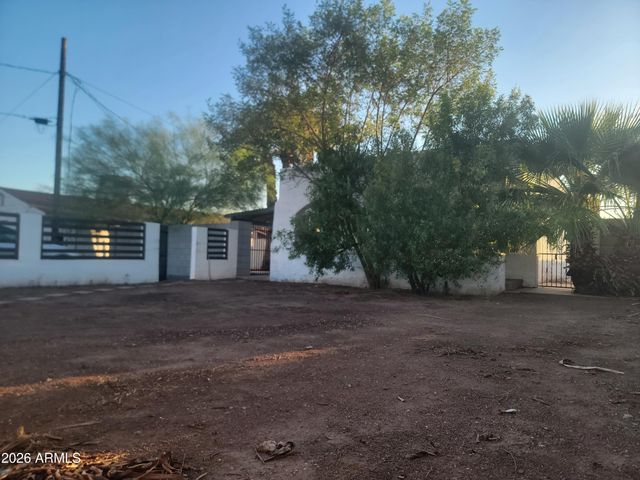 2102 N 26TH Place, Phoenix, AZ 85008