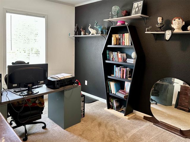 1021 Lewis LN, Harwood, TX 78632