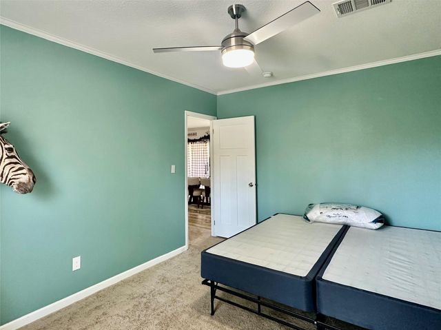 1021 Lewis LN, Harwood, TX 78632