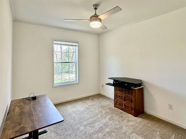 1021 Lewis LN, Harwood, TX 78632