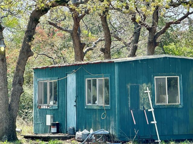 1021 Lewis LN, Harwood, TX 78632