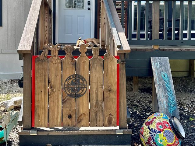 1021 Lewis LN, Harwood, TX 78632