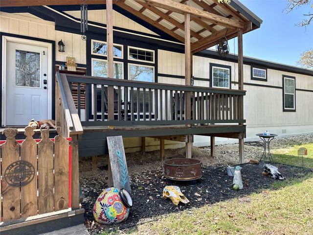 1021 Lewis LN, Harwood, TX 78632