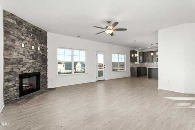 238 Plains Drive 313, Burlington, NC 27217