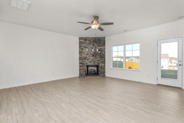 238 Plains Drive 313, Burlington, NC 27217