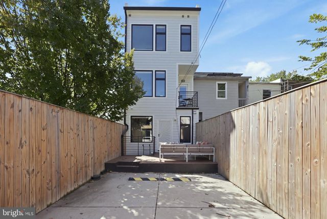 623 COLUMBIA RD NW, Washington, DC 20001
