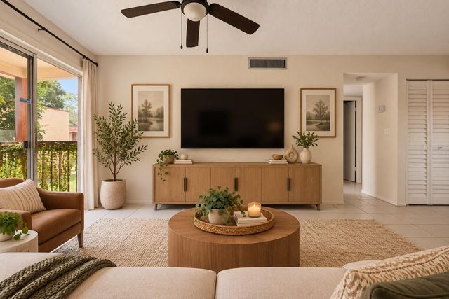 2856 N POWERS DRIVE 115, Orlando, FL 32818