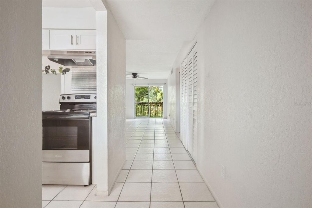 Image 5 of property listing at 2856 N POWERS DRIVE 115, Orlando, FL 32818