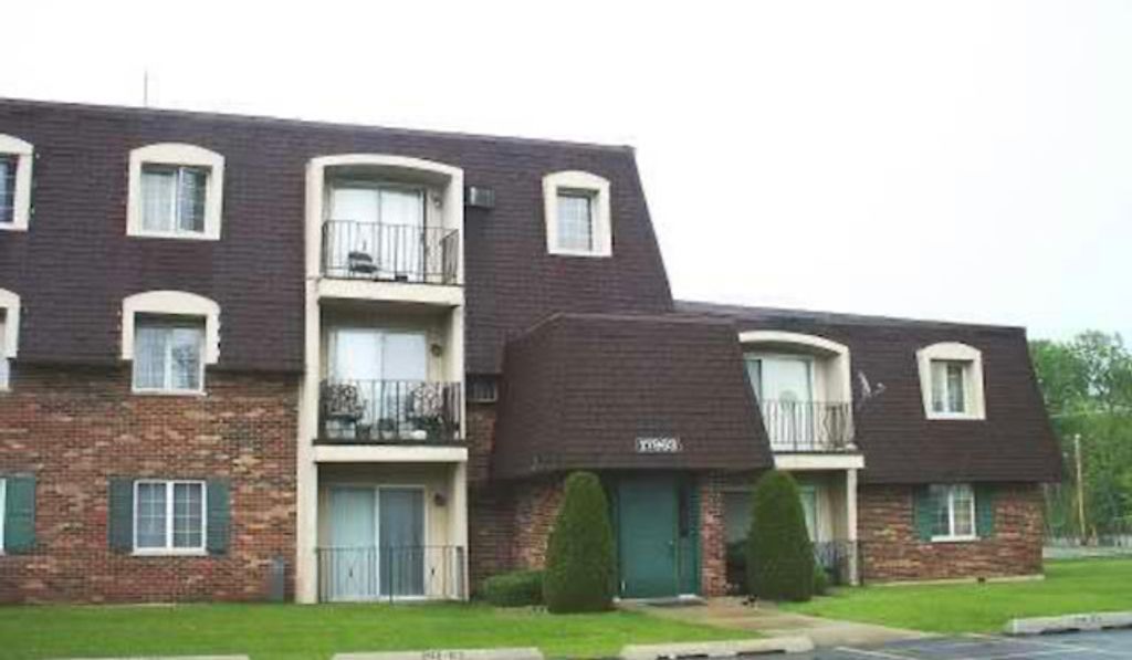 17963 Amherst Court 102, Country Club Hills, IL 60478