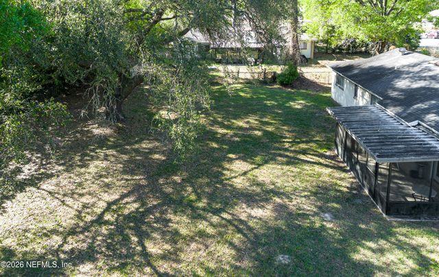 147 KNIGHT BOXX Road, Middleburg, FL 32068
