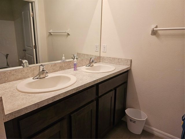9628 TRONCAIS CIRCLE, Thonotosassa, FL 33592