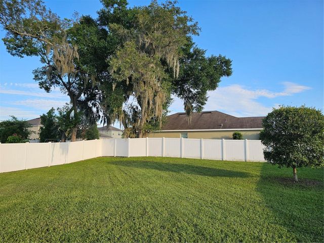 9628 TRONCAIS CIRCLE, Thonotosassa, FL 33592