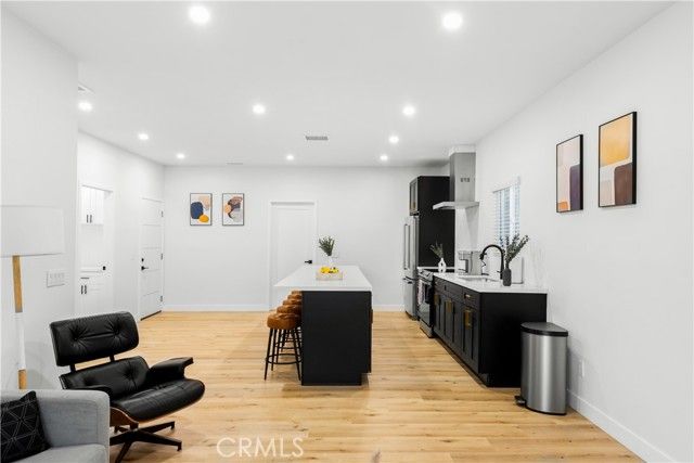 925 E 65th Street, Inglewood, CA 90302