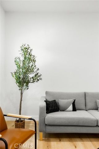 925 E 65th Street, Inglewood, CA 90302