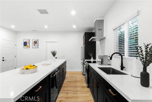 925 E 65th Street, Inglewood, CA 90302