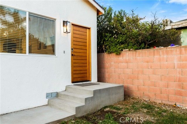 925 E 65th Street, Inglewood, CA 90302