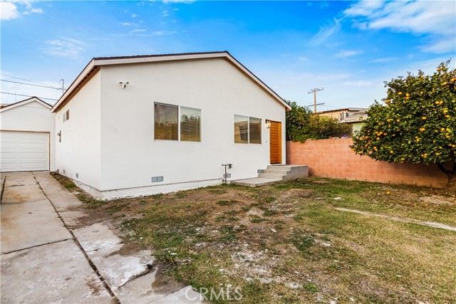 925 E 65th Street, Inglewood, CA 90302