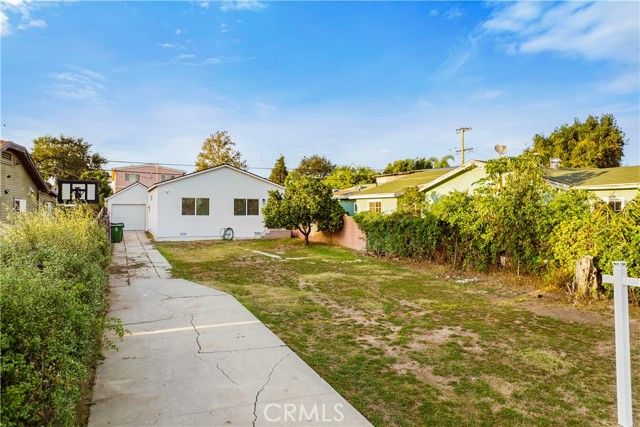 925 E 65th Street, Inglewood, CA 90302