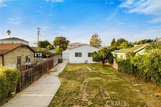 925 E 65th Street, Inglewood, CA 90302