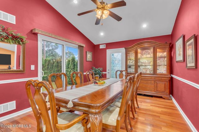 991 Mulberry Place, Toms River, NJ 08753