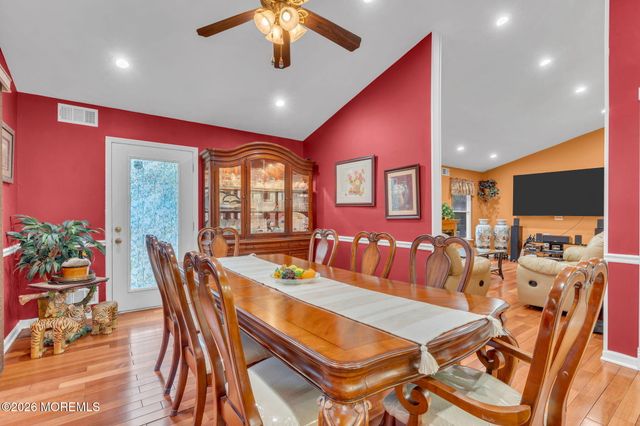 991 Mulberry Place, Toms River, NJ 08753