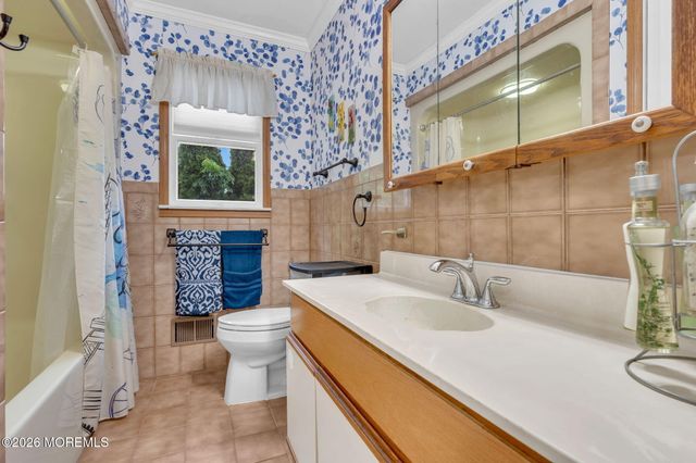 991 Mulberry Place, Toms River, NJ 08753