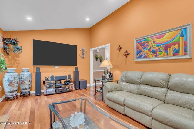 991 Mulberry Place, Toms River, NJ 08753