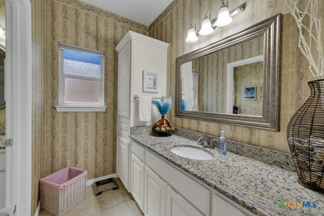 1171 Cherry Hill, New Braunfels, TX 78130