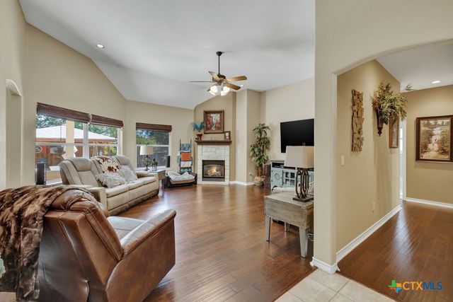 1171 Cherry Hill, New Braunfels, TX 78130