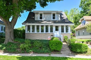 318 Hyde Park AVENUE, Waukesha, WI 53188