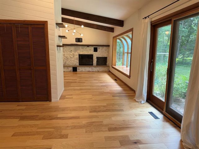 225 Corydon Road, Eau Claire, WI 54701