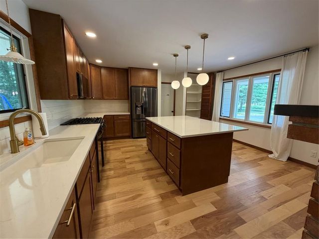 225 Corydon Road, Eau Claire, WI 54701